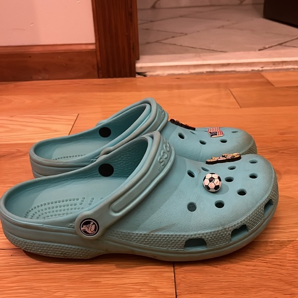 Crocs - Picture 3 of 7